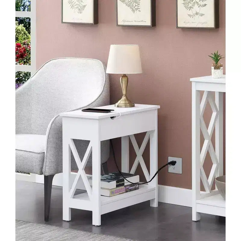 Oxford Flip Top End Table with Charging Station